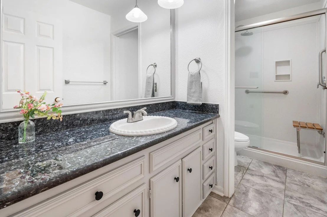 Photo of Unit E at 11127 Pinehurst DR