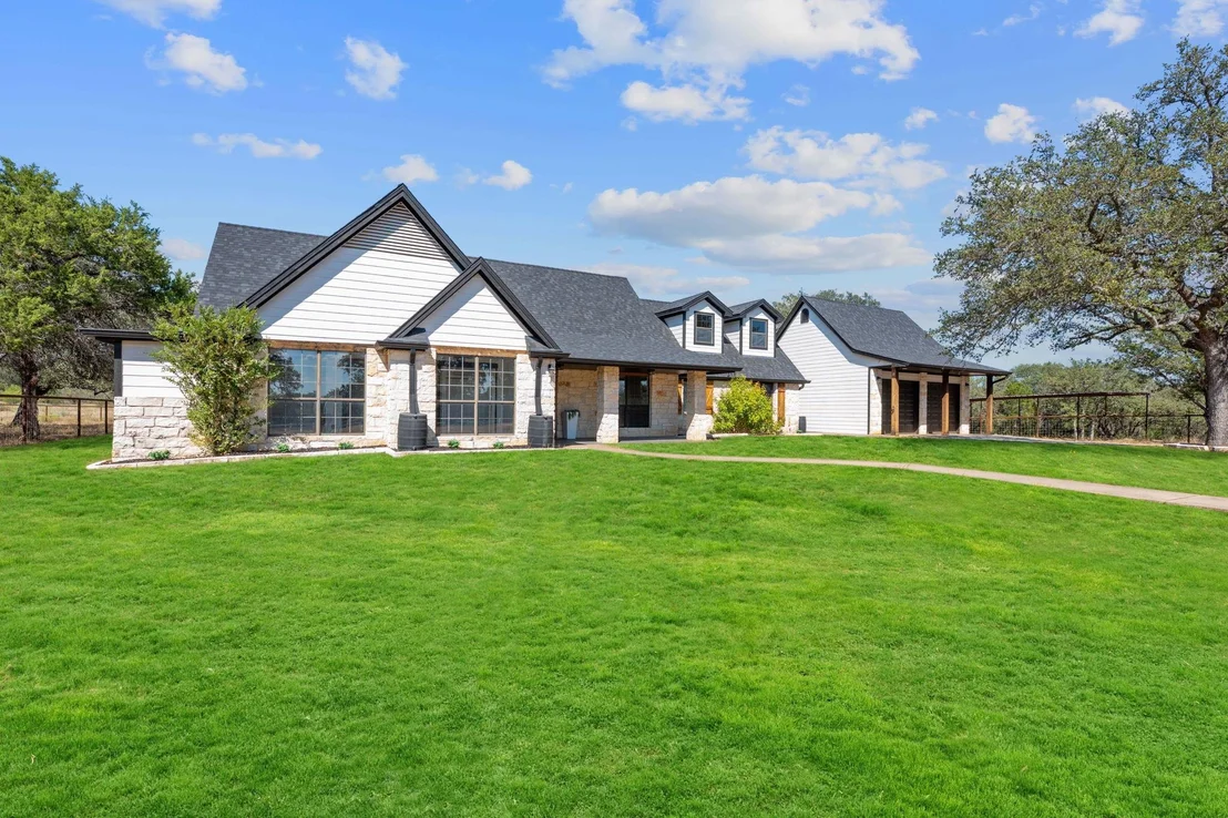 Photo of 404 County Road 421
