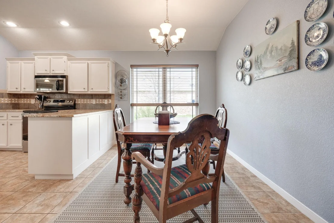 Photo of 1905 Walker Place BLVD