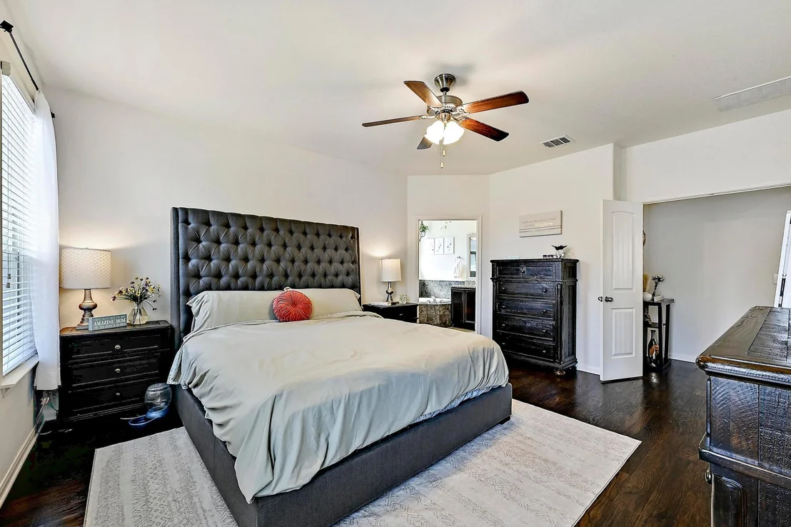 Photo of 2605 Etta May LN