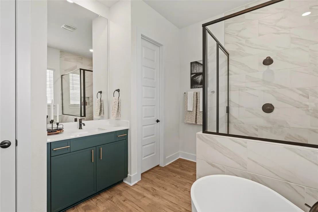 Photo of 2116 Tobiano TRCE
