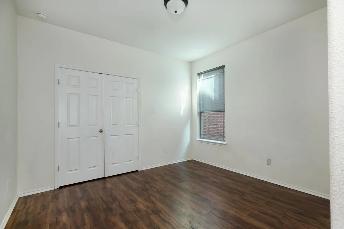Photo of 1244 Yellow Iris RD