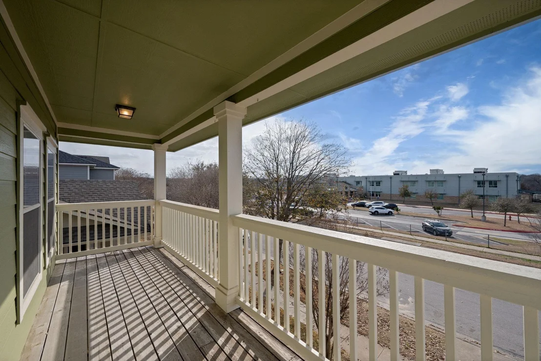 Photo of 1733 Thompson TRL