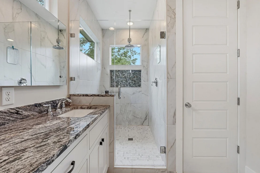 Photo of 1307 Clifford Ave