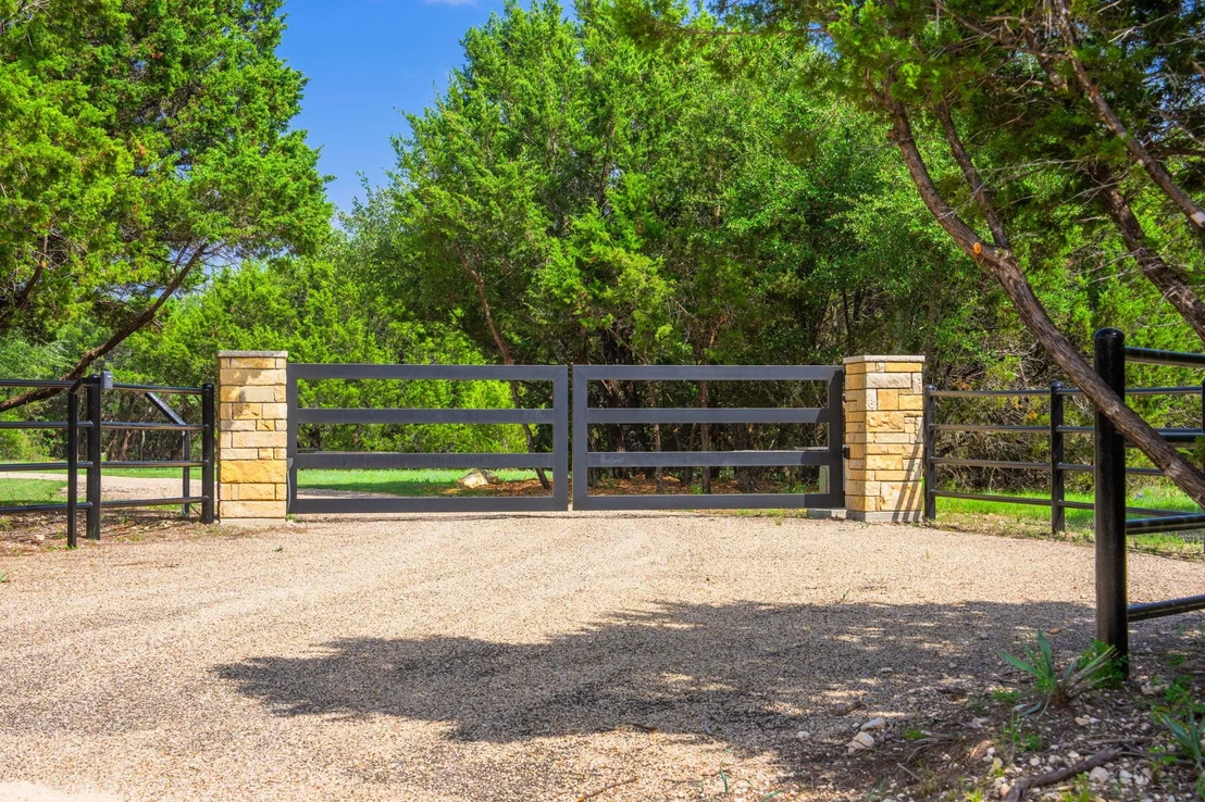 Photo of 2170 County Road 228