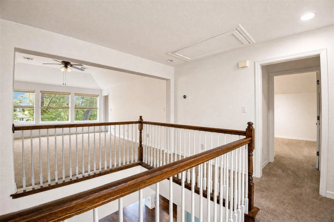 Photo of 2260 Fernspring DR
