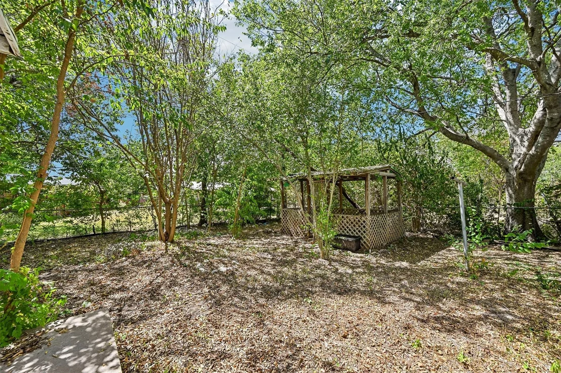 Photo of 5107 Brookdale LN