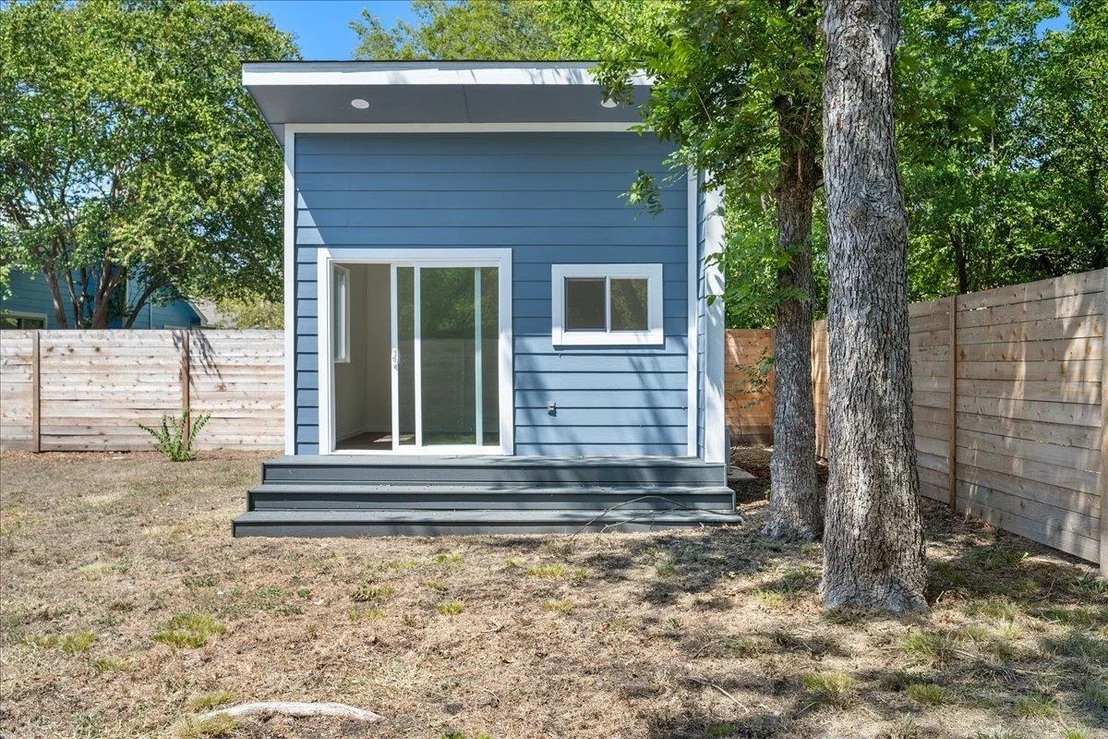 Photo of 1404 Deupree DR