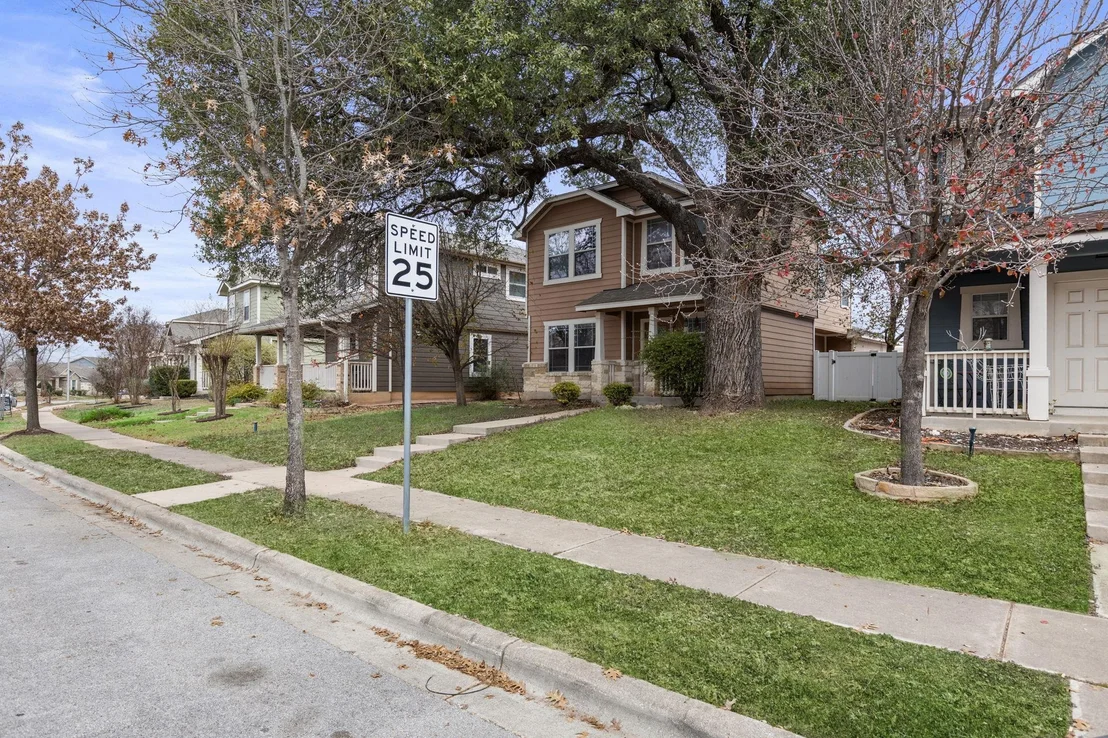 Photo of 1602 Big Thicket DR