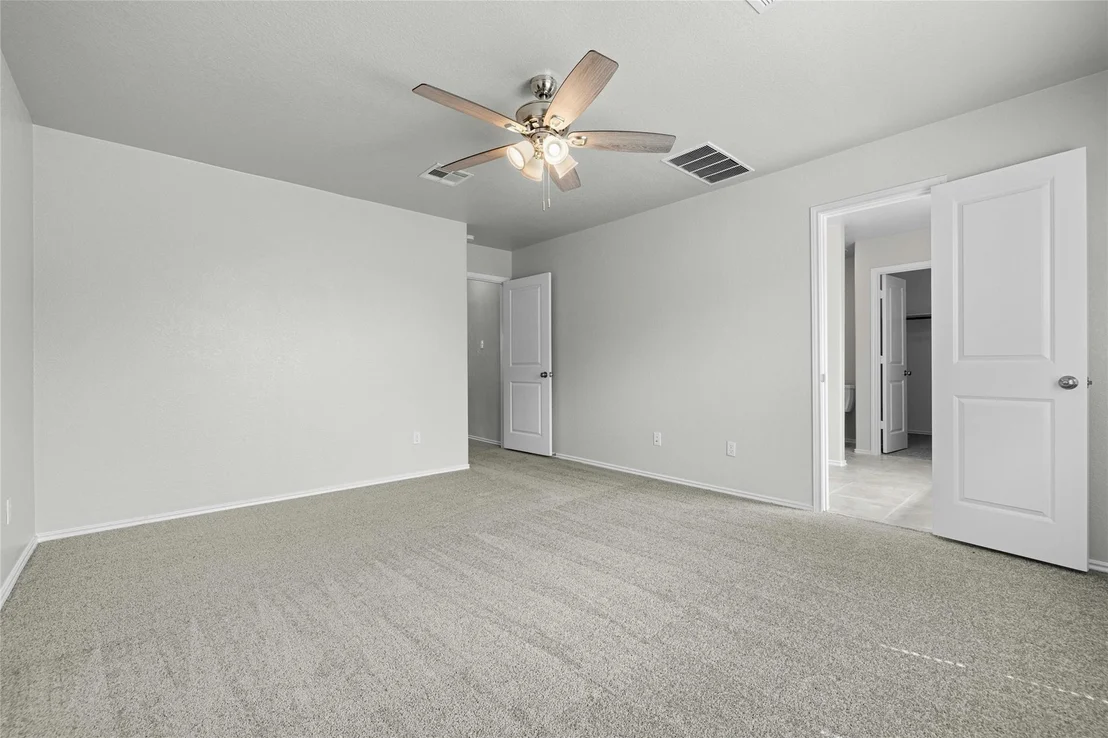 Photo of Unit 20C at 317 Circle WAY