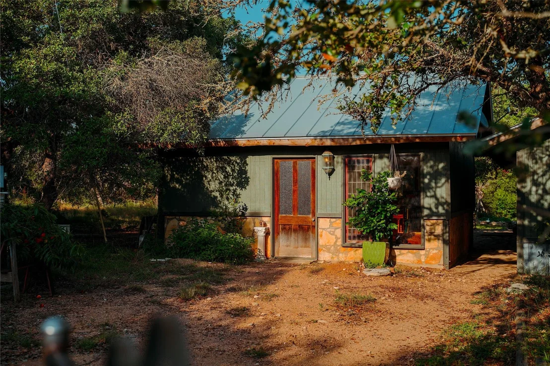 Photo of 435 Spangenberg RD