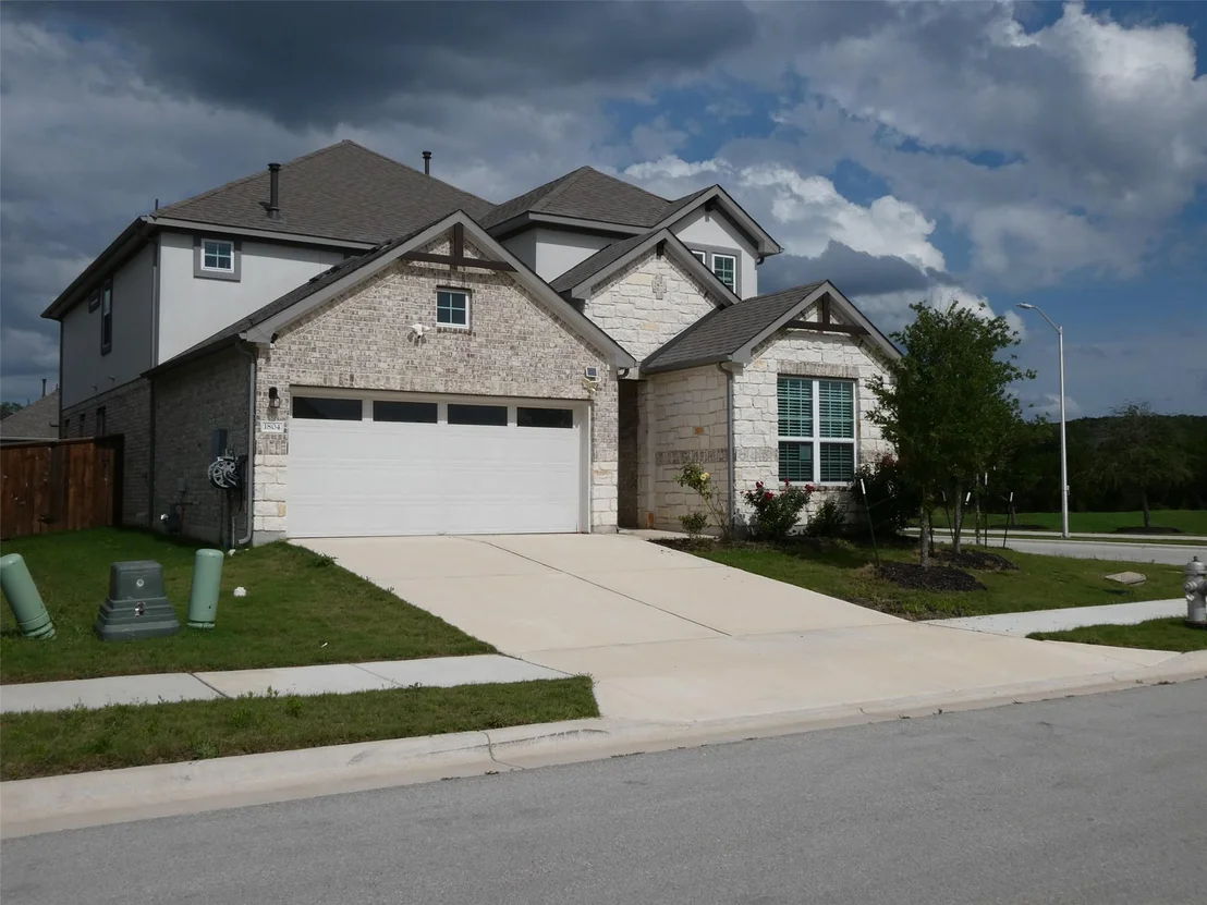 Photo of 1804 W CROW HOP VW