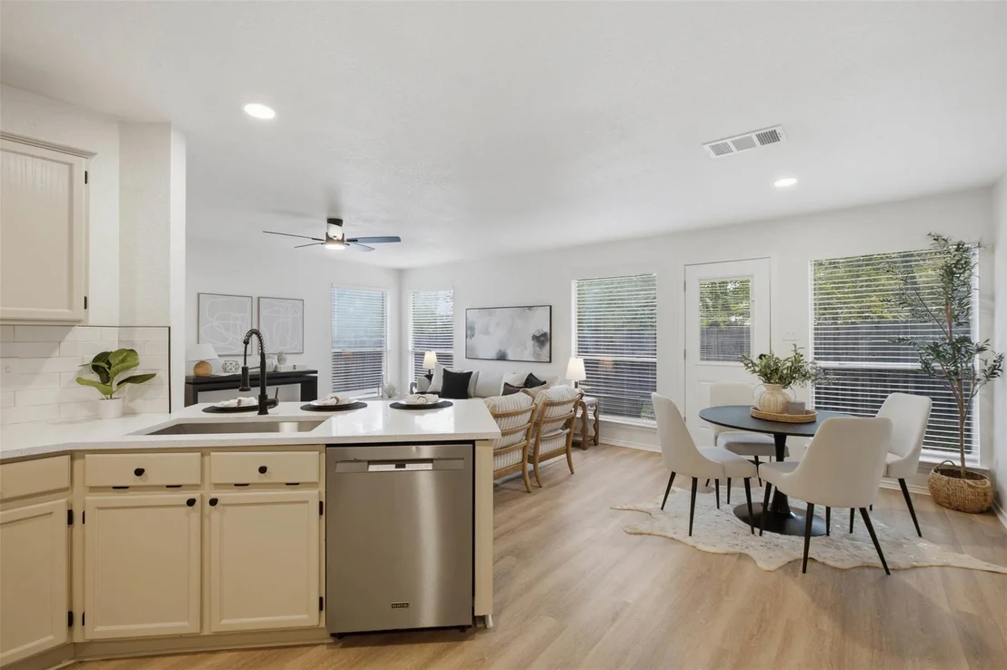 Photo of 709 Elder WAY