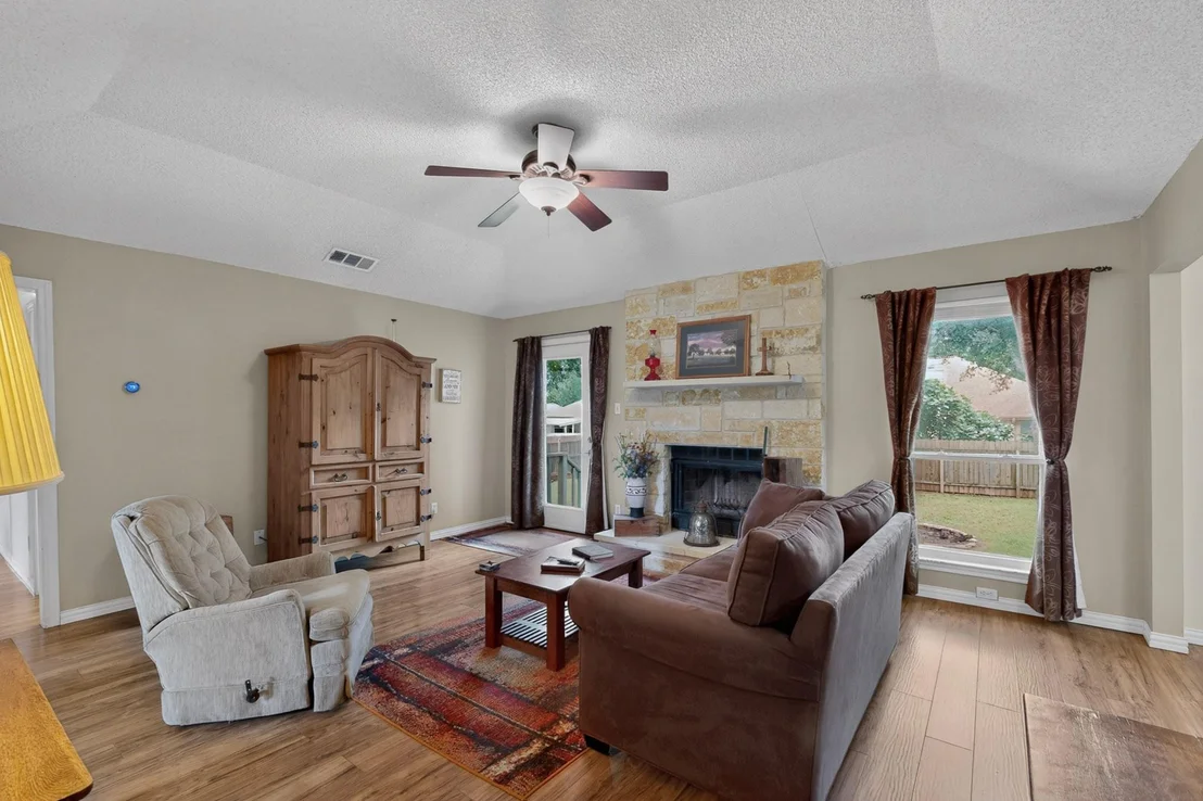 Photo of 507 Thousand Oaks BLVD