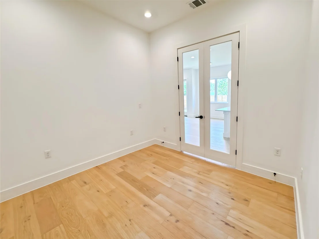 Photo of Unit B at 3614 Abbate CIR
