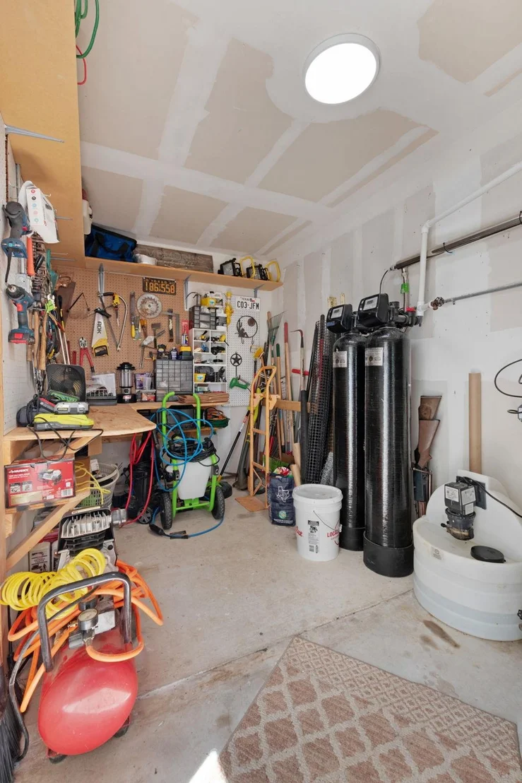 Photo of 105 L Debo DR