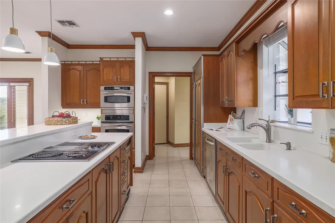 Photo of 5700 Greenledge CV