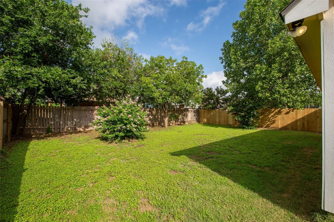 Photo of 2571 Georgian DR