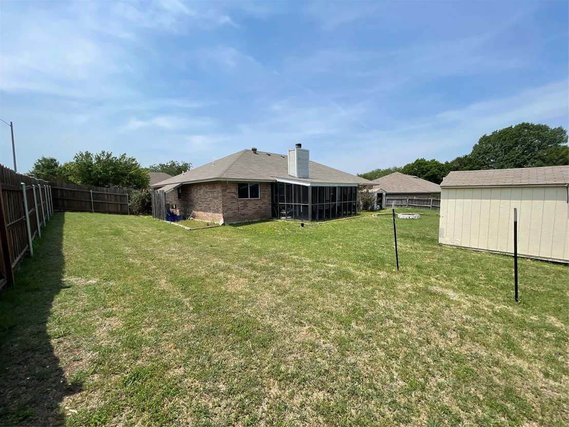 Photo of 907 Vernon DR