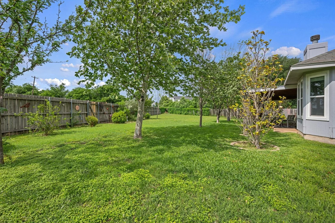 Photo of 206 Evergreen CIR