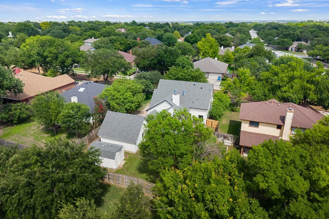 Photo of 1102 Twin Creek DR