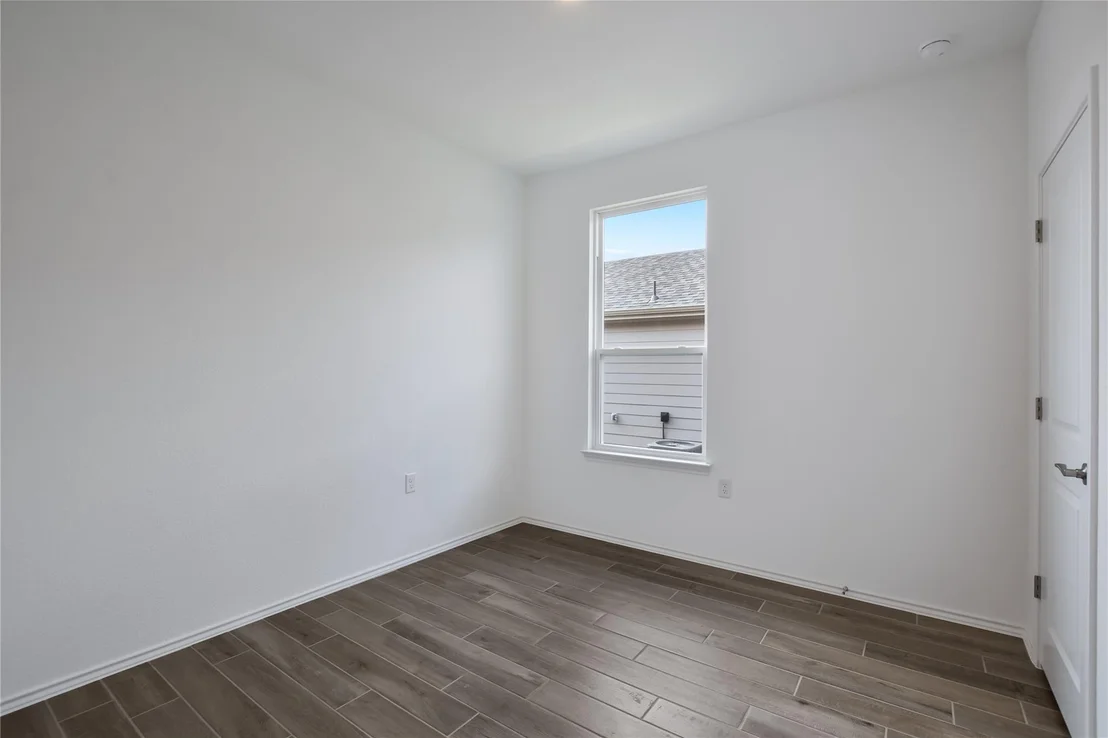 Photo of 103 Cross Bar ST