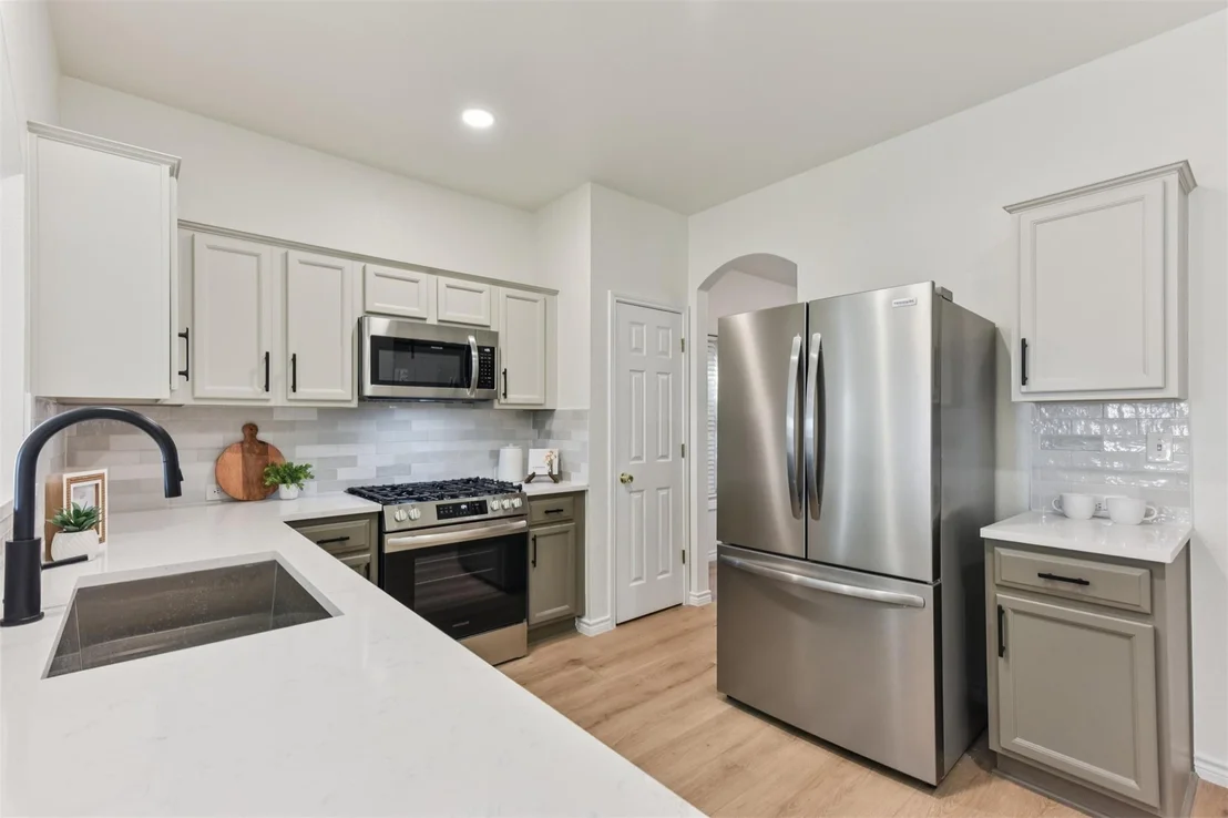 Photo of 812 Northcreek BLVD