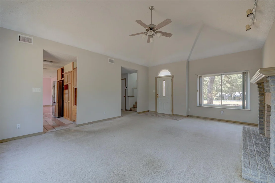 Photo of 9402 Claxton DR