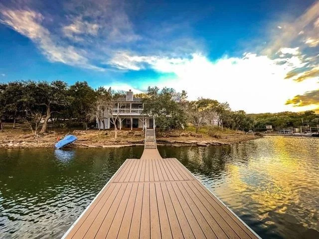 Photo of 1514 Sunset Cliff RD