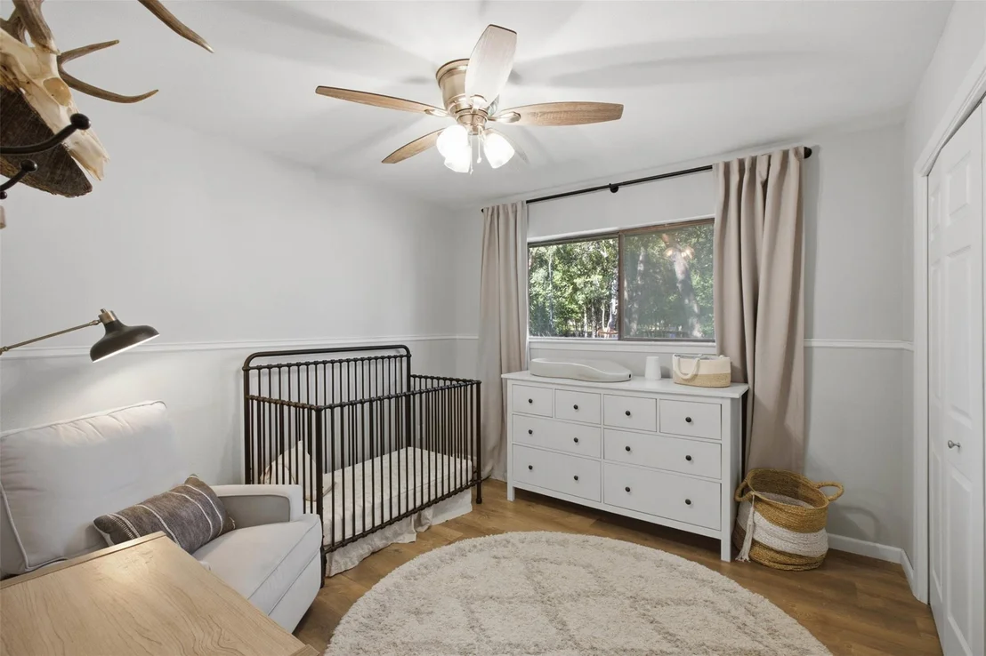 Photo of 4102 Sequoia TRL W