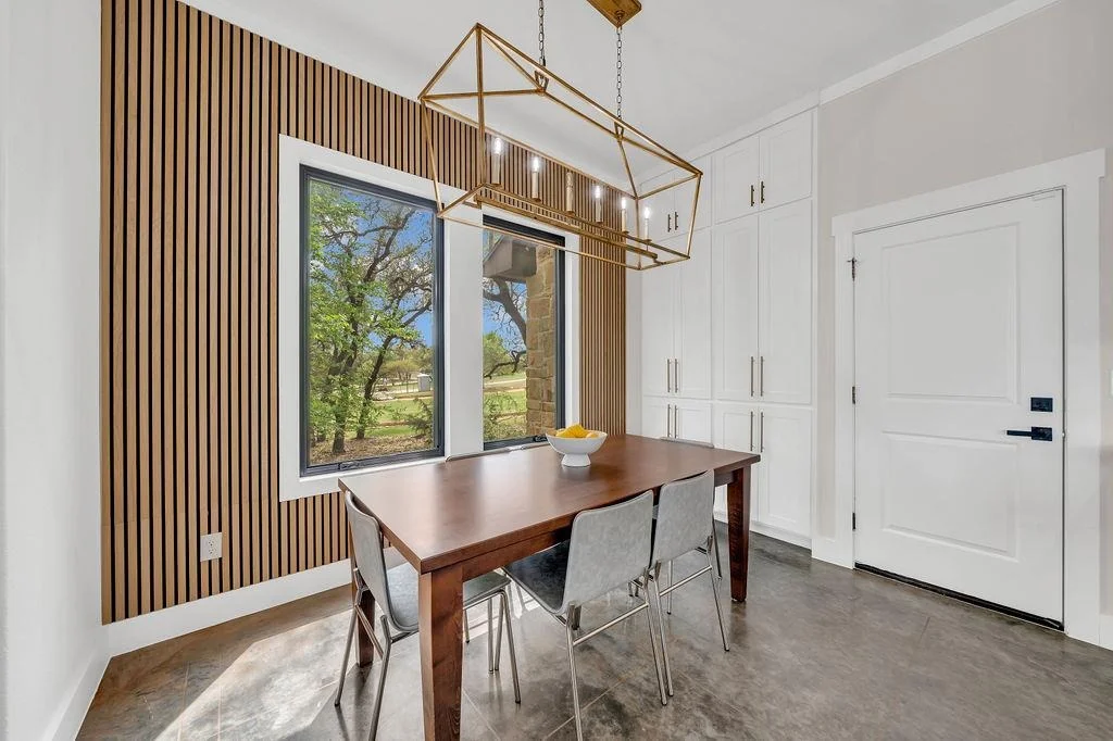 Photo of 1450 Hawthorne LOOP
