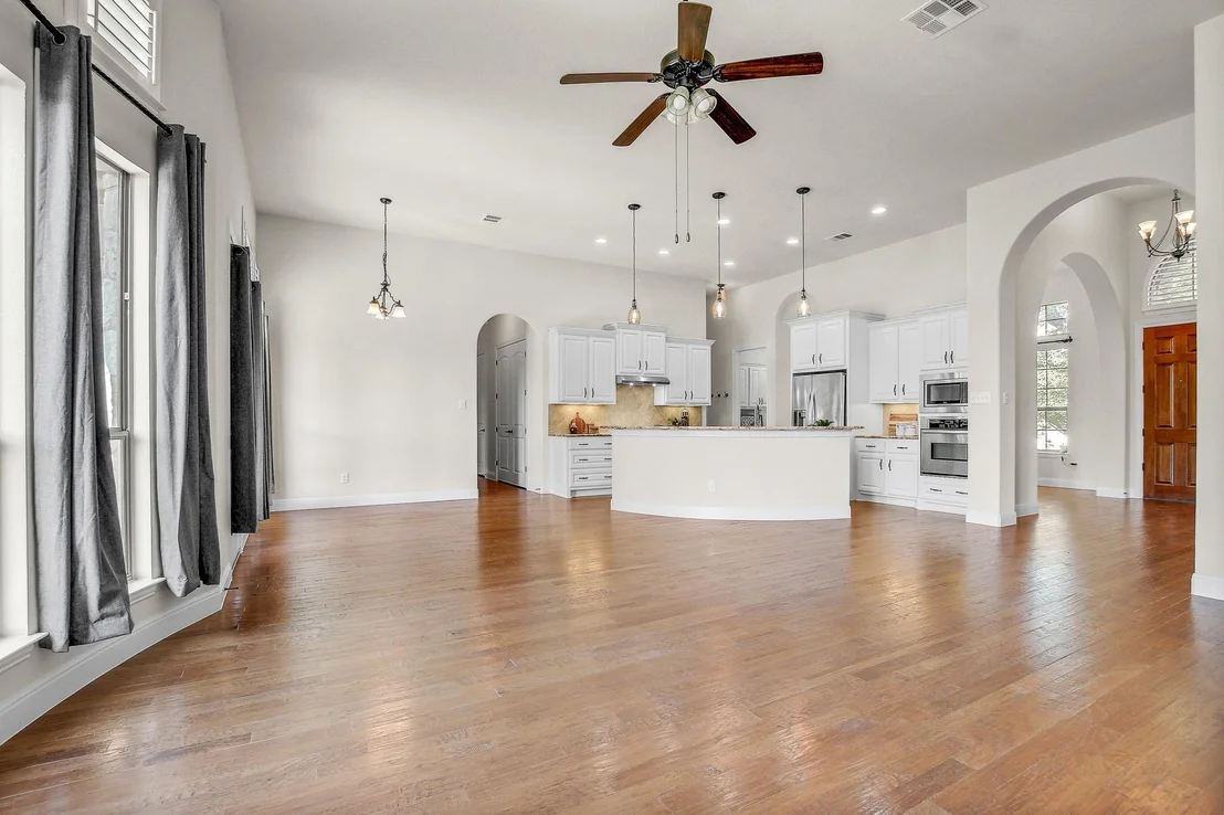Photo of 272 Pine Post CV