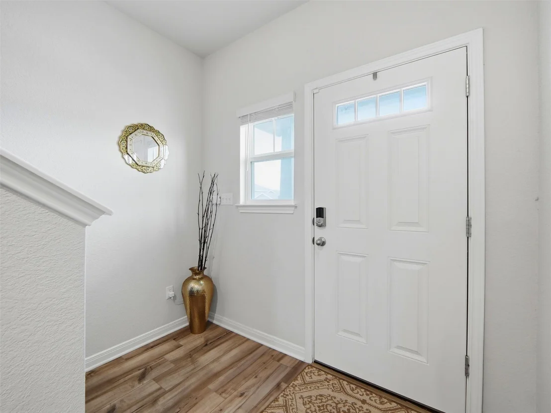 Photo of 135 Mason Hill LN