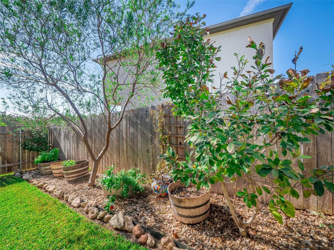 Photo of 308 Buckhorn DR