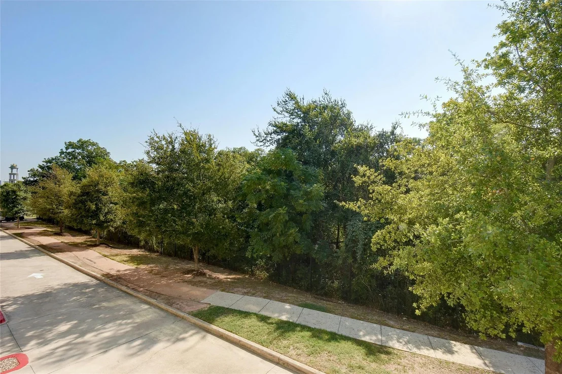 Photo of Unit 110 at 604 N Bluff DR