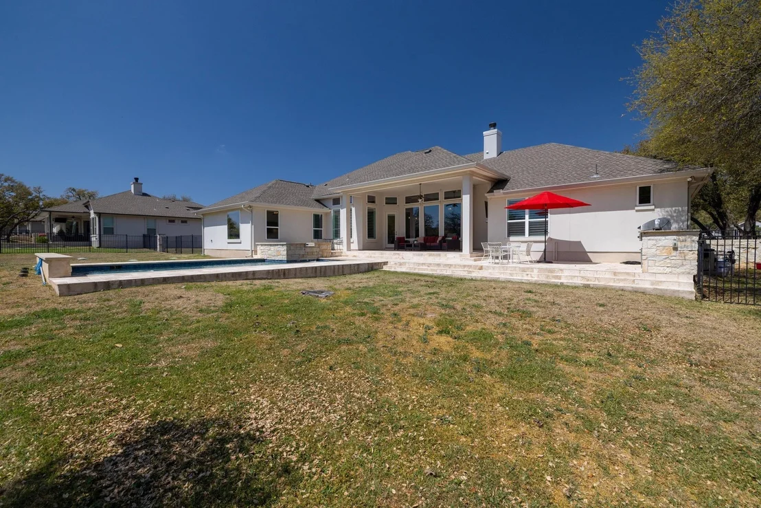Photo of 221 Highland Oaks