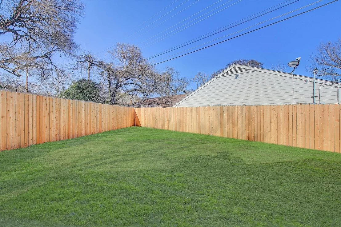 Photo of Unit A at 1402 Valleyridge CIR