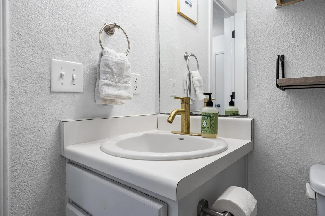 Photo of 6809 Sabrina DR