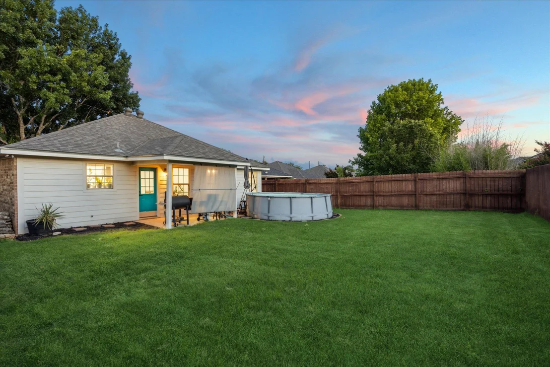 Photo of 1220 Redstone DR