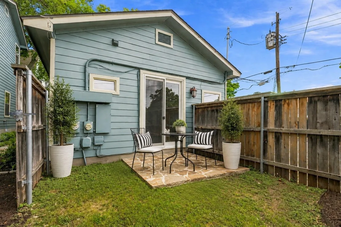 Photo of 4519 Depew Ave