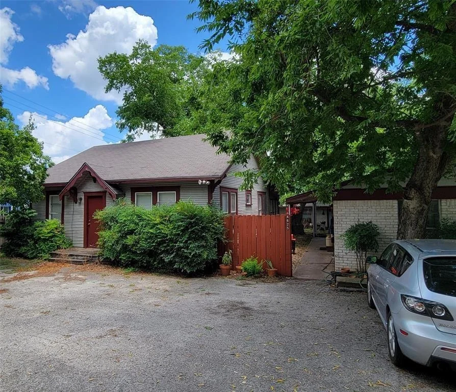 Photo of 4627 Depew Ave