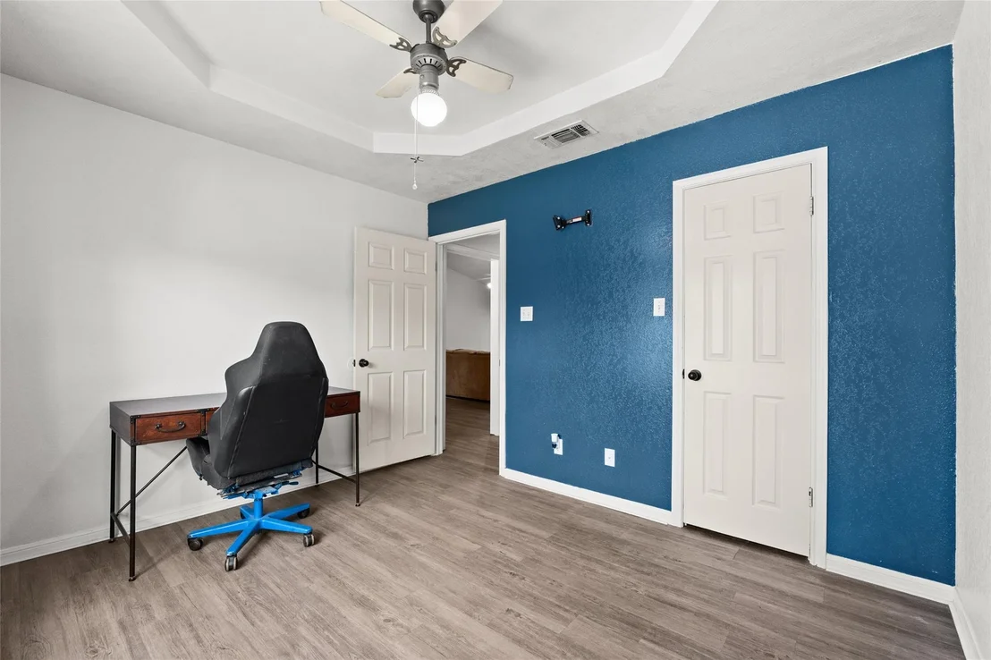 Photo of 2210 Barry DR