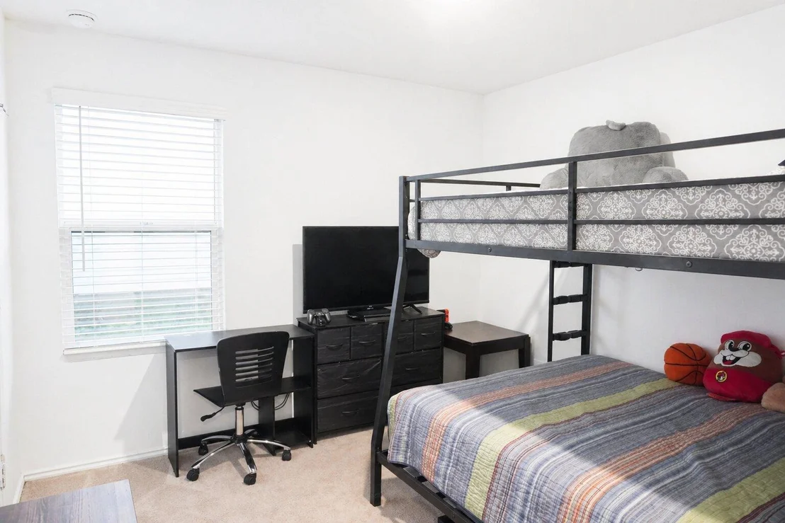 Photo of 609 Marty Allen LOOP