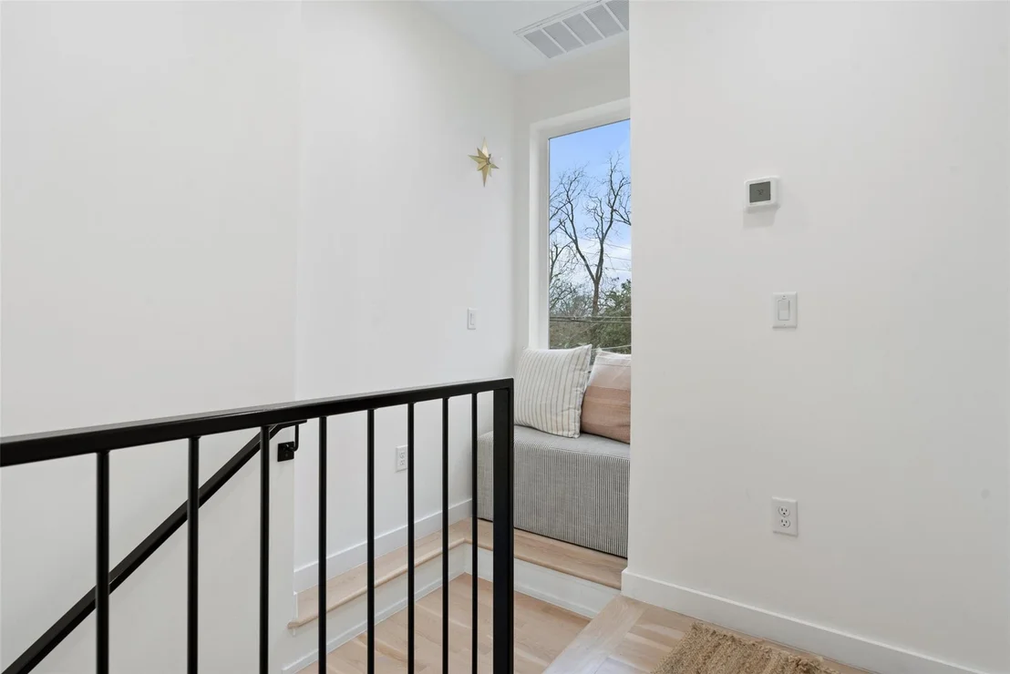 Photo of 64 Chalmers Ave