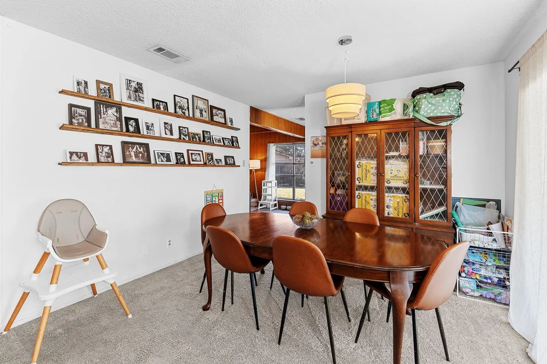 Photo of 905 Moss CIR