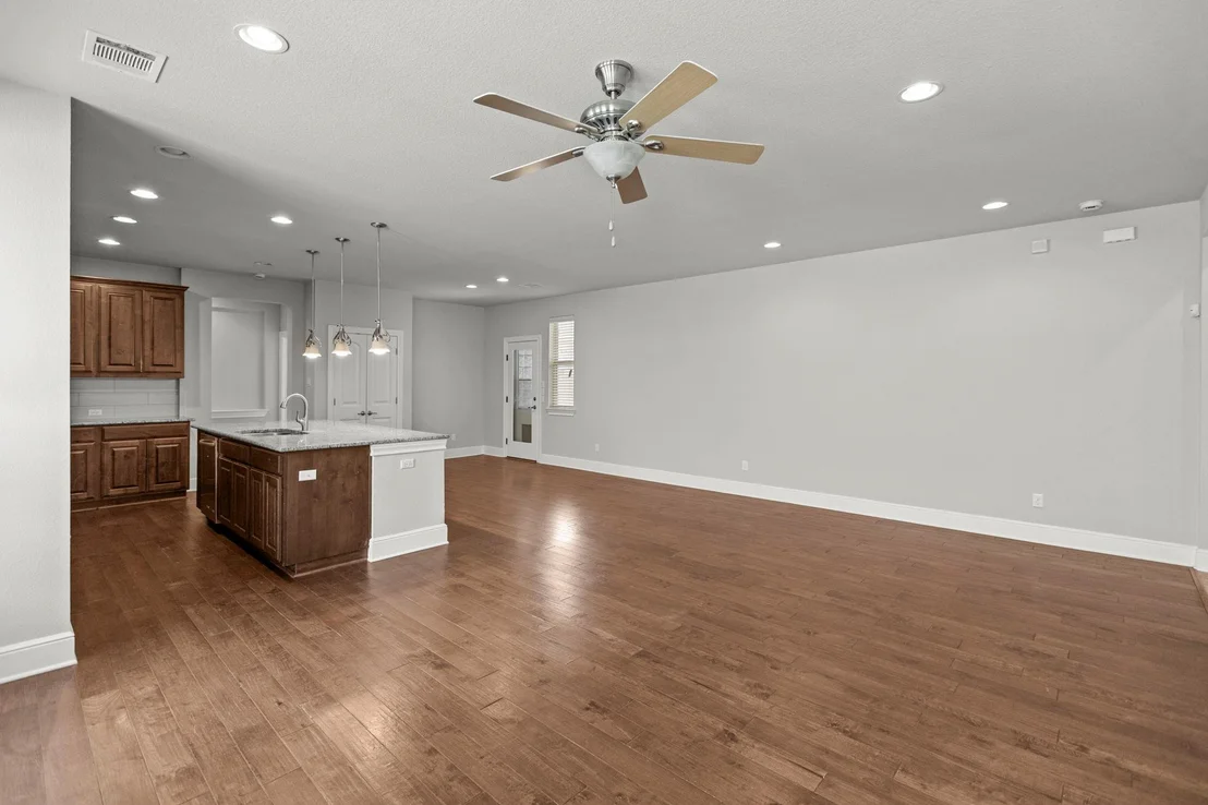 Photo of 205 Cherokee Rose CIR