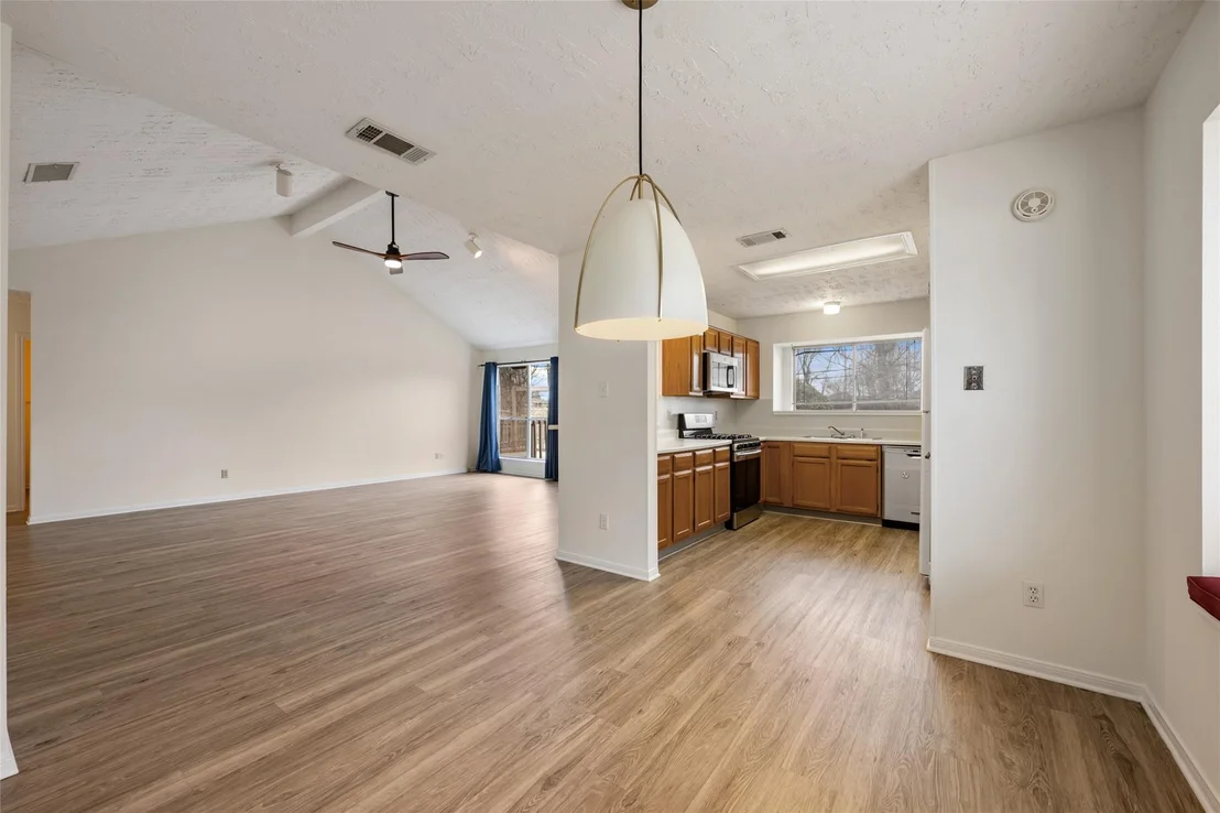 Photo of 712 Quail Run RD