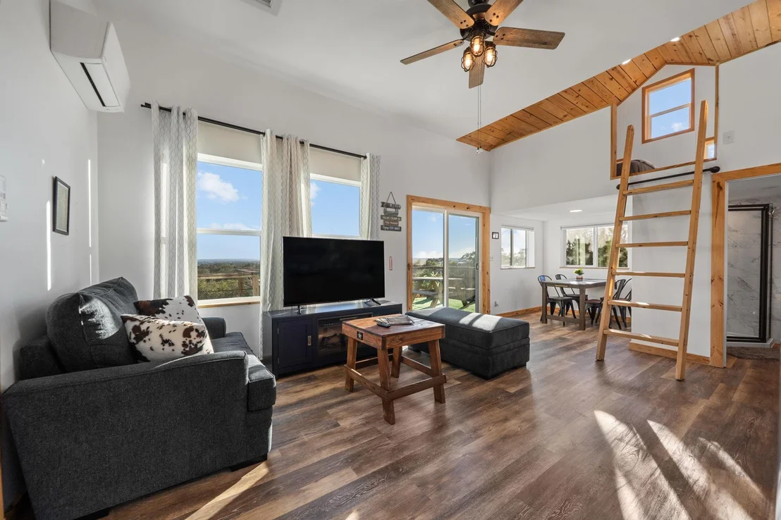 Photo of 28609 Paradise Manor DR
