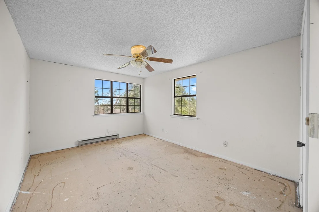Photo of 1201 Green Acres