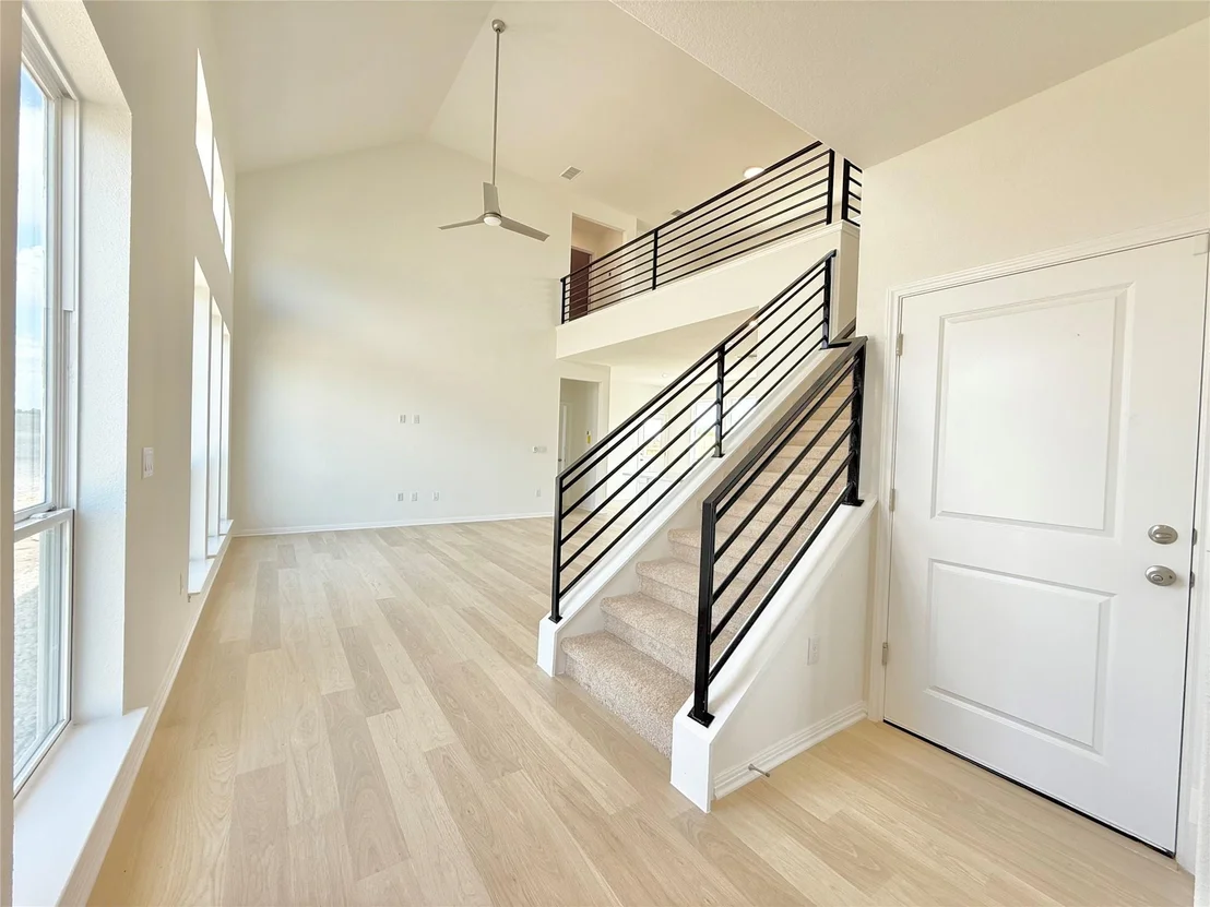 Photo of 476 Young ST